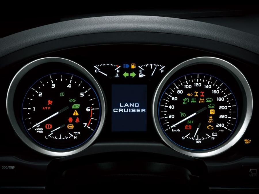  Toyota Land Cruiser 200 2012 года  (фото 19 из 48)